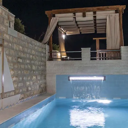 Villa In 36049 Sevid